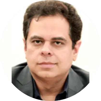 Dr. Vikas Kapur, robotic bariatric surgeon in Gurugram